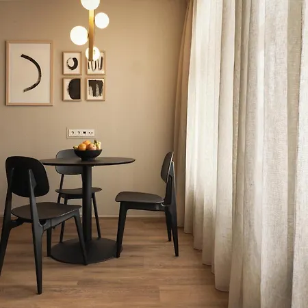 Hotel Townhouse & 4*