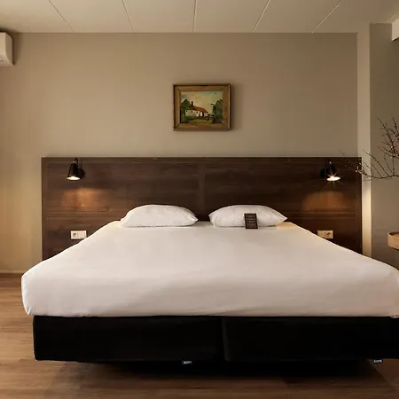 Townhouse & Hotel