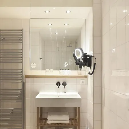 Townhouse & Hotel 4*