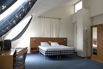 Hotel Townhouse &