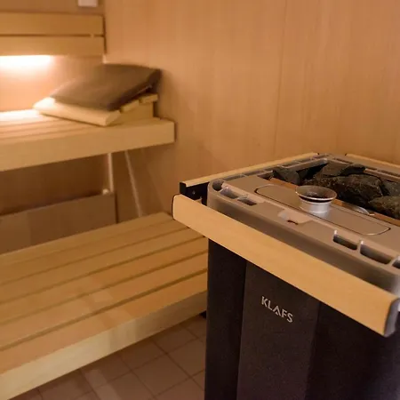 Hotel Townhouse & 4*